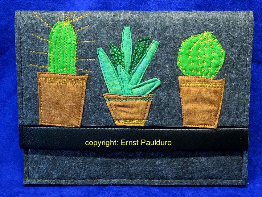 Laptophüllen aus Filz mit Applikationen;Größe: 27 cm x 20 cm (B x H) Preis: 25,00 €/Stück zzgl. Versand ©Paulduro